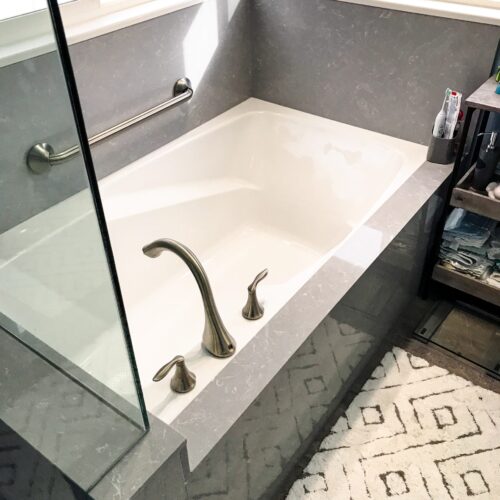 Discover expert bathroom remodel services in West Jordan with Bathcrest. Transform your space easily and enjoy a seamless renovation.
